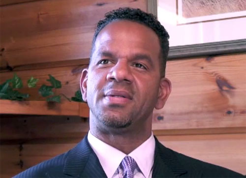 Buffalo Bills Legend Andre Reed to Sign Autographs at Bases Loaded Sports Collectibles in Cheektowaga, N.Y — Sports Speakers 360 Blog - andre-reed-speaker