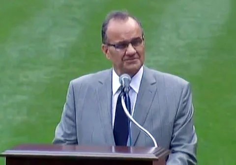 joe-torre's-induction-speech-at-yankee-stadium-2014