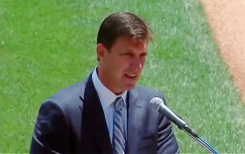 tino-martinez-speaking-at-yankee-stadium-2014