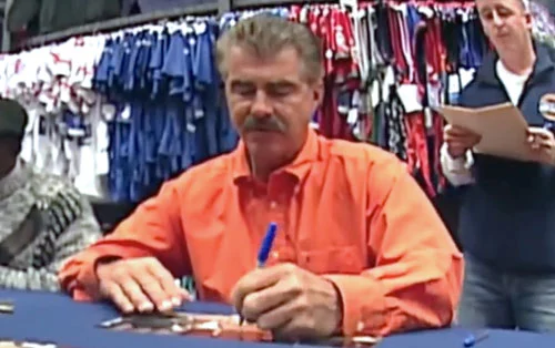 bill-buckner-autograph-signing